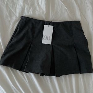 Zara grey pleated skort size S